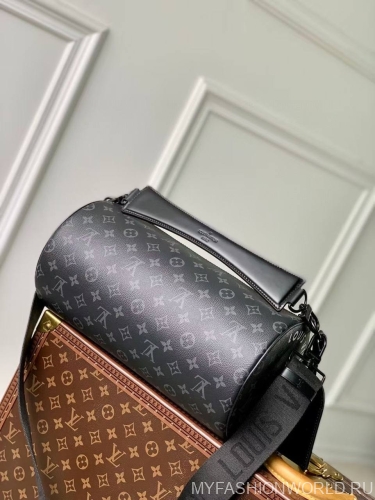 Сумка Louis Vuitton Soft Polochon medium