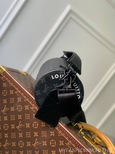 Сумка Louis Vuitton Soft Polochon small
