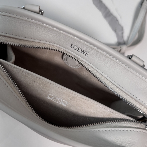 Сумка Loewe Amazona mini белая
