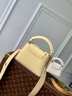 Сумка Louis Vuitton Capucines Cutie mini