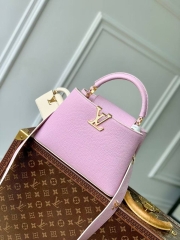 Сумка Louis Vuitton Capucines Cutie Small