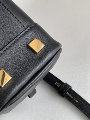 Сумка Loewe Amazona 23 черная