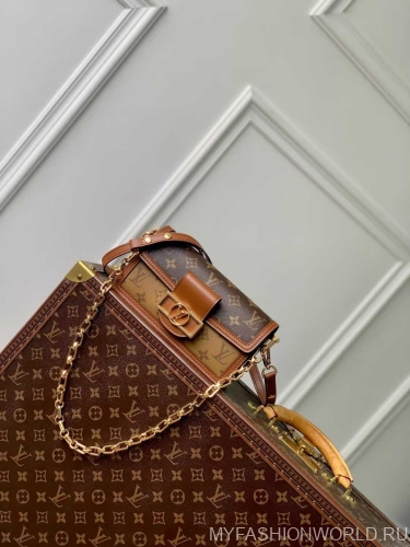 Сумка Louis Vuitton Dauphine East West small