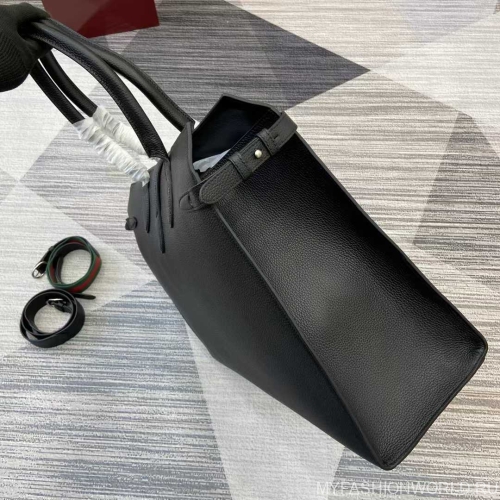 Большая сумка-тоут с застежкой-карабином