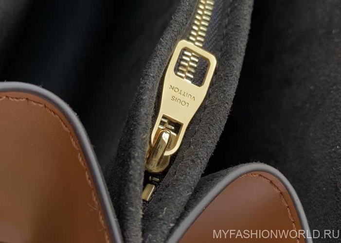 Сумка Louis Vuitton Mini Dauphine Nicolas Ghesquière medium