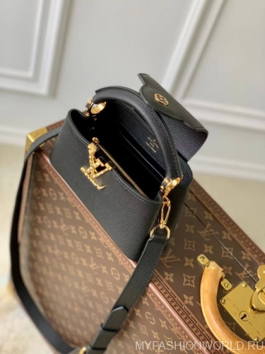 Сумка Louis Vuitton Capucines East West mini