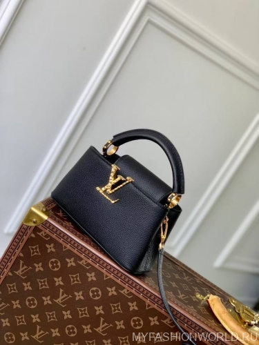 Сумка Louis Vuitton Capucines East West mini