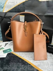 Сумка-бакет Saint Laurent le 37 medium