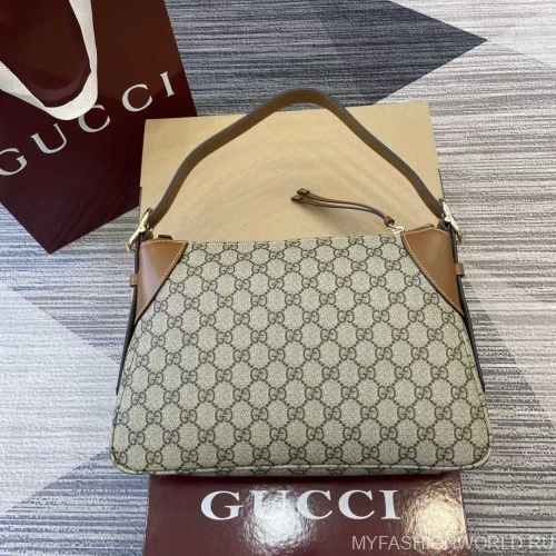 Средняя сумка на плечо GG Emblem