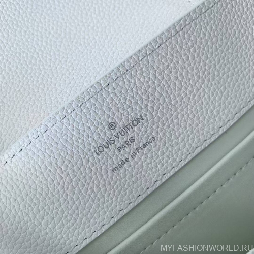 Сумка Louis Vuitton Capucines East West mini