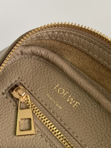 Сумка Loewe Amazona 23 кэмел