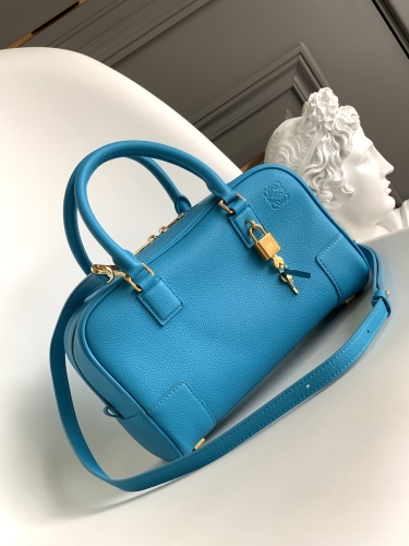 Сумка Loewe Amazona 23 голубая