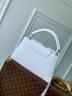 Сумка Louis Vuitton Capucines East West medium