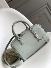 Сумка Loewe Amazona 23 серая
