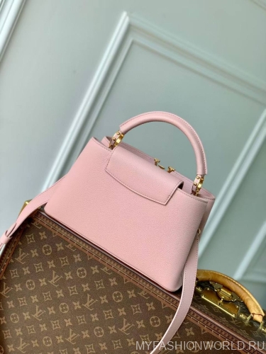Сумка Louis Vuitton Capucines East West small