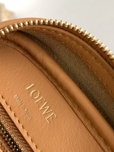 Сумка Loewe Amazona