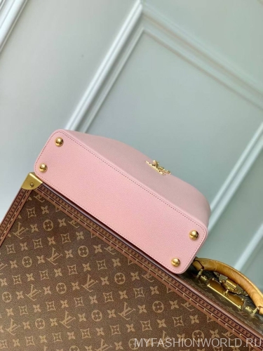 Сумка Louis Vuitton Capucines East West meduim
