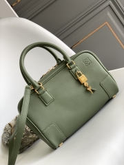 Сумка Loewe Amazona 23 зеленая