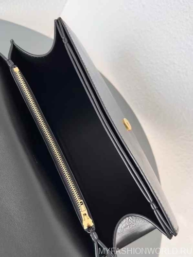 Сумка Balenciaga Crush Medium