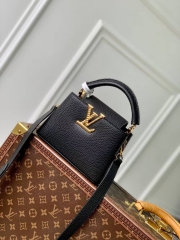 Сумка Louis Vuitton Capucines Nautical mini