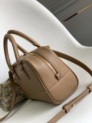 Сумка Loewe Amazona 23 коричневая