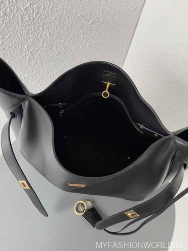 Сумка Balenciaga Bel Air Large Hobo Bag