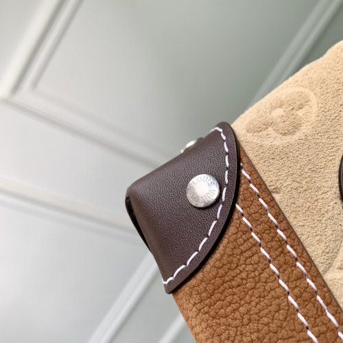 Сумка через плечо Louis Vuitton Steamer 15