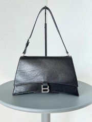 Сумка Balenciaga Crush Medium