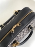 Сумка Loewe Amazona 23 черная с узором