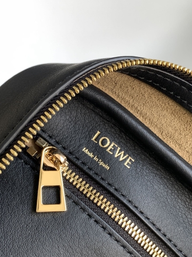 Сумка Loewe Amazona 23 черная с узором