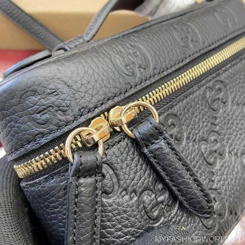 Супермини-сумка GG Emblem