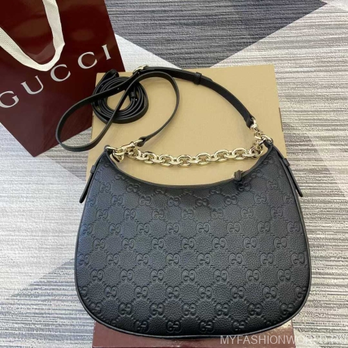 Средняя сумка на плечо GG Emblem