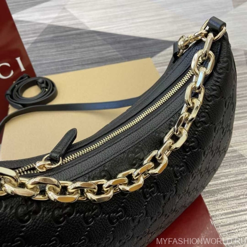 Средняя сумка на плечо GG Emblem