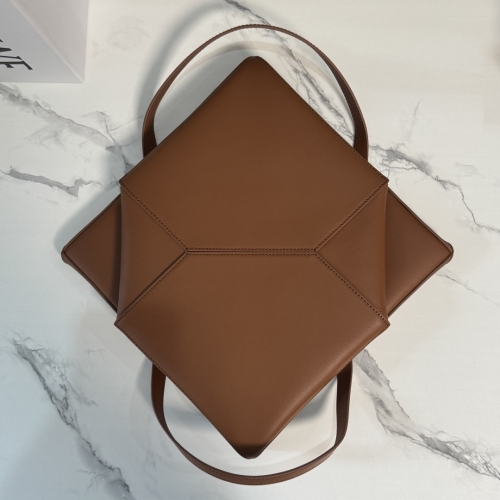 Сумка Loewe Puzzle Fold 30 коричневая