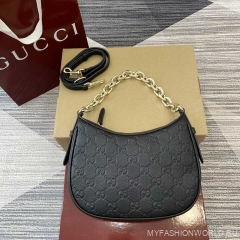 Маленькая сумка на плечо GG Emblem