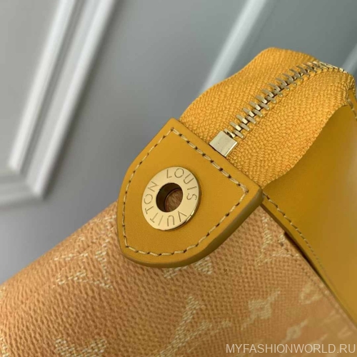 Клатч Pochette Voyage Souple