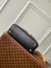 Сумка Louis Vuitton Capucines Jewelily medium