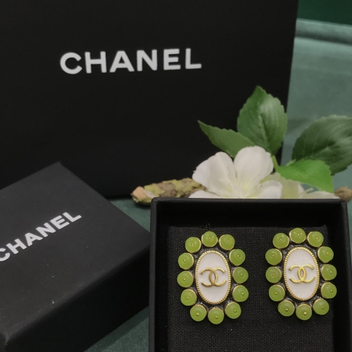 Серьги Chanel с зеленой эмалью