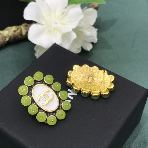 Серьги Chanel с зеленой эмалью