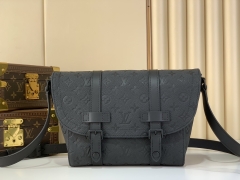 Сумка Louis Vuitton Christopher Messenger