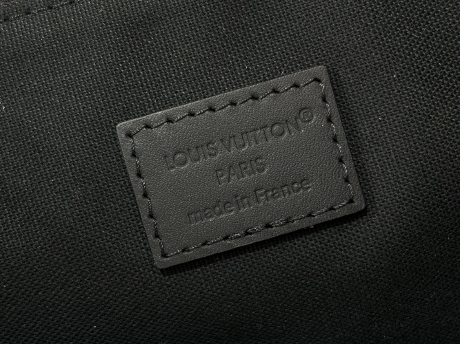 Сумка Louis Vuitton Christopher Messenger