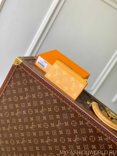 Визитница Louis Vuitton