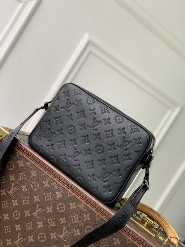 Сумка Louis Vuitton Trio Messenger