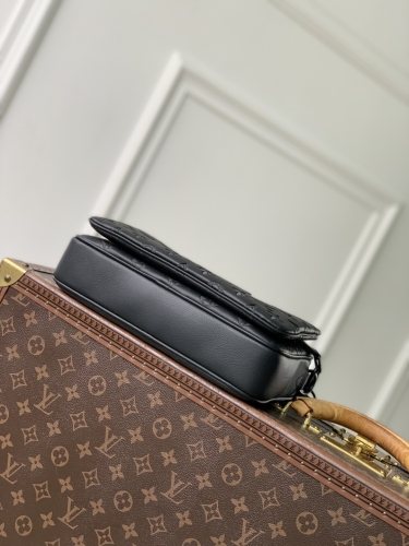 Сумка Louis Vuitton Trio Messenger