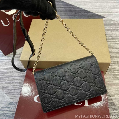 Супермини-сумка через плечо GG Emblem