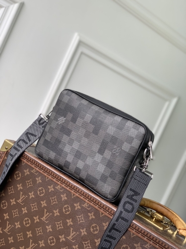 Сумка Louis Vuitton Trio Messenger