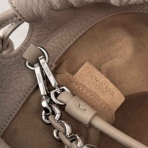 Сумка Loewe Puzzle Flamenco purse