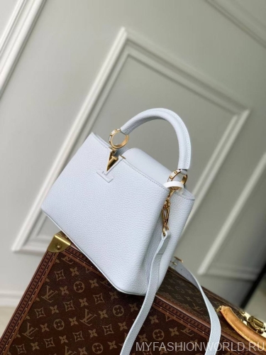 Сумка Louis Vuitton Capucines BB