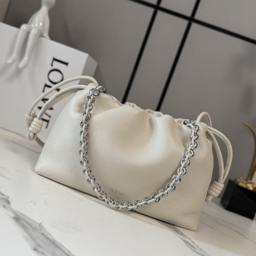 Сумка Loewe Puzzle Flamenco purse white
