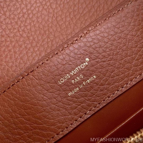 Сумка Louis Vuitton Capucines mini